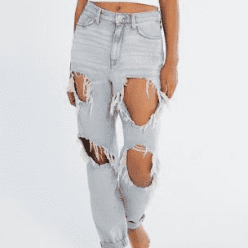 Urban Outfitters Mom High-Rise 25